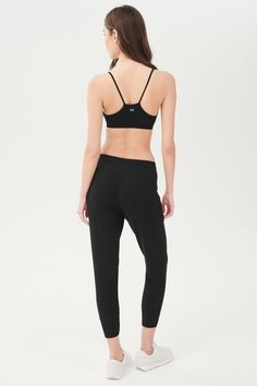 An easy to wear seamless bra designed to go from gym to everyday...seamlessly. Chafe-free fabric lets you move with easy and layers beautifully under any top. BEST FOR: running, yoga, crossfit, barre, pilates, spin class or gym workouts. Model is 5'10" and wears a size XS/S. Black Sports Bra With Built-in Bra And Minimal Stretch, Micro-elastic Activewear With Built-in Bra For Pilates, Seamless Compressive Sports Bra, Seamless High Stretch Elastane Sports Bra, Micro-elastic Gym Activewear With Built-in Bra, Athleisure Sports Bra With Minimal Stretch, Micro-elastic Sports Bra With Built-in Bra For Gym, Gym Activewear With Built-in Bra And Minimal Stretch, Compressive Seamless Sports Bra With Built-in Bra