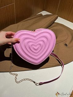 BirdinBag - Chic Heart-Shaped Fashion Bag Chain Pattern, Novelty Bags, Plain Style, Diy Supplies, Bag Bag, Chain Bags, Black Handbags, Free Gifts, Crossbody Bags