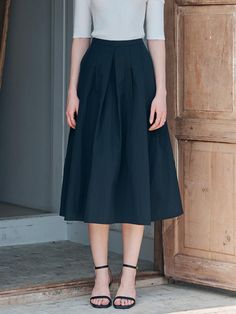 Editor's NotesIt is a flare skirt with voluminous volume and wide pleats all over the skirt using the lining. You can match it with a sweater or blouse or style it specially for a year-end look. - Good elasticity with span- Ankle long length- Practical pockets on both sides- Elegant and luxurious balloon silhouette Measurements(in.)Size (S/M)- Total Length: 31.5 in. / 31.5 in.- Waist: 12.6 in. / 13.4 in.- Hip: 24.02 in. / 24.8 in.- Hem: 48.43 in. / 48.43 in.* Model info: Height 5' 5&nb Chic A-line Pleated Summer Skirt, Voluminous A-line Skirt With Pleated Hem, Spring A-line Maxi Skirt With Pleated Waist, Chic A-line Skirt With Pleated Waist, Spring Voluminous Maxi Skirt With Accordion Pleats, Pleated Voluminous Skirt For Summer, Spring A-line Maxi Skirt With Pleated Hem, Voluminous Pleated Skirt For Summer, Chic Voluminous Pleated Skirt For Summer