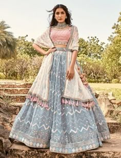 Simple Lehenga, Trendy Outfits Indian, Indian Outfits Lehenga, Wedding Lehenga Designs, Lehenga Designs Simple, Outfits Indian, Traditional Indian Dress, Casual Indian Fashion, Dresses Traditional