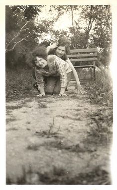 Vintage Snapshot “Silly Sisters” Frizzy Hair Girls Act Up For The Camera Family Photograph Found Ephemera Vernacular Photo Family Reunion Picnic, Photo Family, Photo Grouping, Hair Girls