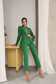 Banana Trousers with Wide Belt Green – VICLAN Fitted Suit For Night Out In Spring, Spring Elastane Pantsuit For Office, Spring Office Elastane Pantsuit, Green Long Sleeve Pantsuit With Pockets, Spring Suits With Pockets, Spring Suits With Fitted Straight Pants, Spring Full Length Suits With Pockets, Fitted Green High-waisted Pantsuit, Spring Full-length Suits With Pockets