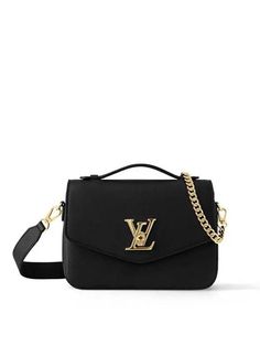 Gender: Women Brand: LOUIS VUITTON Product Name: Oxford Lockme Crossbody Bag Black Bags Alora Code: 84014800 Color: black Composition: Grained Calfskin Leather Origin: France Features: Chain Strap Removable Strap Flap Closure Designer Style ID M22735 Black Couture, Black Oxfords, Crossbody Bag Black, Bags Designer Fashion, Black Cross Body Bag, Exclusive Bag, Designer Style, Handbag Backpack, New Bag