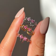 Pretty In Pink Ring – Girls Crew Cincin Diy, Cute Promise Rings, Ribbon Ring, Pretty Jewelry Necklaces, Bow Ring, Jewelry Accessories Ideas, Girly Accessories, Rings Jewelry Fashion, Fancy Jewellery