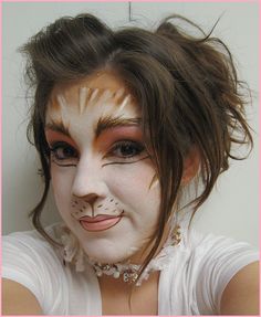 Aristocats Costume, Character Makeup Ideas, Cats The Movie, Alice Makeup, Animal Face Paint, Cats Makeup, Animal Costume Ideas, Cats Costume, Strawberry Mouse