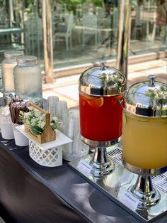 จัดเบรค ESPRESSO BAR VIP คอฟฟี่เบรค Coffeebreak บูธกาแฟสดนอกสถานที่ Packaging Idea, Espresso Bar, Flower Table, Table Flowers, Street Food, Tea Time, Espresso, Coffee Maker, Kitchen Appliances