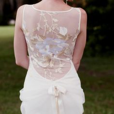 Stunning, Rare Find. Silk And Willow Lace Claire Pettibone Wedding Dress With Uber Flattering Back And Flare Skirt Style. Woodland Princess Vibes! Truly Original Look. Fantastic Condition, Cleaned Professionally. No Stains, Rips Or Tears. Enough Fabric To Allow Tailor To Let It Out Another Inch If Necessary. Has Button-Up Train So You Can Dance The Night Away! Street Size -- Us 2/4 Label Size -- Us 6 27" Natural Waist Circumference Measurements: 17" -- Underarm To Underarm 14" -- Across Underbust 19" -- Across Hip 13.5 "-- Across Waist 24" --Train Length 58" -- Front Neckline To Front Help 71" -- Back Neckline To Bottom Of Train I’m 5’5” And Wore This Amazing Gown With 3” Claire Pettibone Wedding Dress, Claire Pettibone, Embroidered Wedding Dress, Wedding Dress Sizes, Embroidered Silk, Flare Skirt, Skirt Fashion, Wedding Dresses, Silk