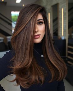 Rambut Brunette, Brown Hair Looks, Hair Color Caramel, Brunette Hair With Highlights, Long Brown Hair, Brown Hair With Highlights, Hair Color For Black Hair, Hair Color Trends