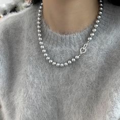 Material: Mixed Material Fashion Element: Pearl Style: Korean Korean Style Modest Jewelry, Minimal Classic Style, Fancy Jewelry Necklace, Pearl Fashion, Sweater Necklace, Beaded Sweater, Silver Bow, Sweater Chain, Necklace Fashion