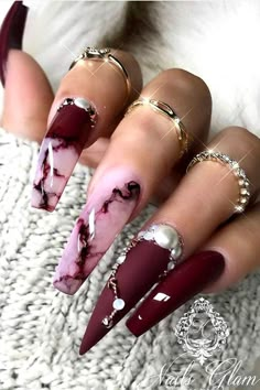 Burgundy Acrylic Nails, Burgundy Nail Designs, Maroon Nails, Stiletto Nails Designs, Pretty Nail Designs, Burgundy Nails, Thanksgiving Nails, Classy Nails