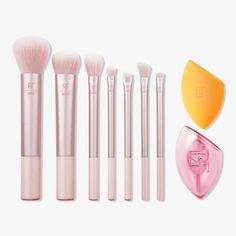 Makeup Needs, Real Techniques, Makeup Items, Makeup Essentials, Love Makeup, Makeup Brush Set, Ulta Beauty, Makeup Brush, Makeup Skin Care