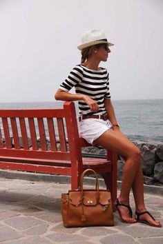 What to Wear on a Cruise - Glam Bistro #cruiseclothes Casual Weekend Outfit, Summer Shorts Outfits, Cruise Outfits, Nautical Fashion, Trend Fashion, Look Fashion, Beach Bag