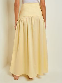 Discover the quality craftsmanship and comfort of Misook's Maxi High-Low Skirt - Flounce Cotton in Pale Gold. All of our designer knitwear and wovens come with complimentary shipping and returns. Flounce Skirt, Designer Knitwear, High Low Skirt, Pale Gold, Knitwear Design, Woven Cotton, High Low Hem, Cotton Weaving, Simple Design