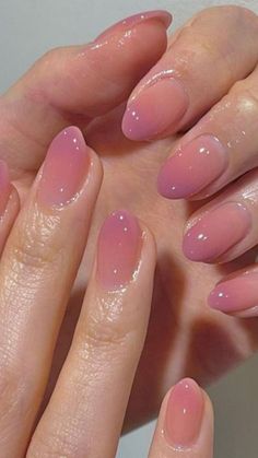 Two Color Ombre Nails, Blush Nails Korean, Nails Fade, Trendy Ombre Nails, Acrylic Ombre Nails, Blush Nail Designs, Pink Gradient Nails, Blush Nail, Gradient Nail Art