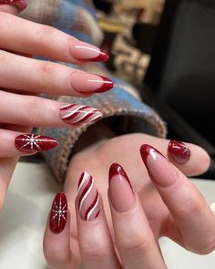 Kutek Disney, Unghie Nail Art, December Nails, Red Christmas Nails, Cute Christmas Nails, Nagel Tips, Christmas Nails Easy, Christmas Gel Nails, Her Nails