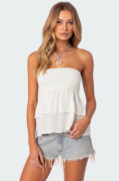 Harleigh Ruffled Linen Look Tube Top Shoulder Tops Outfit, Off The Shoulder Top Outfit, 2000s Streetwear, Tops Style, Women Y2k, Streetwear Tops, Y2k Clothes, Strapless Tops