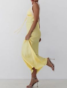 Venice Maxi Dress | Banana – Rumored Maxi Skirt Crop Top, Birthday Outfit For Women, Club Outfits For Women, Black Backless Dress, Backless Long Dress, Long Nightgown, Elegant Party Dresses, Dress Women Elegant, When You Sleep