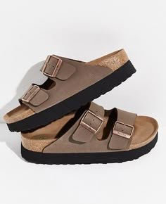 Birkenstock Platform, Platform Birkenstock, Vegan Birkenstock, Finger Shoes, Platform Design, Work Shoes Women, Shoes Outfit Fashion, Personalized Shoes