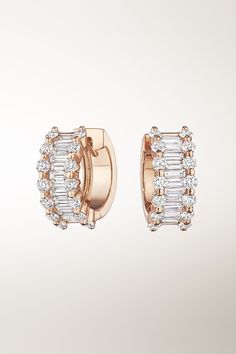 Ear pins Baguette Love creole 18K Rose gold (4N), 26 diamonds with baguette cut total 0.61 ct. H- si, 28 diamonds with... brilliant cut total 0.76 ct. H- si Since the house’s inception in 1888, Bucherer has been inspired by the beauty and sparkle of rare diamonds and gems. The Lucerne Atelier celebrates curiosity and centers on innovation, forming masterpieces of beauty, elevated through the finest traditions of craftsmanship. A unique combination of traditional techniques and the latest in pioneering practices inspire iconic pieces with a contemporary twist, designed to inspire and define style with the modern woman as a constant muse. With a forward-thinking approach and cosmopolitan spirit, Bucherer Fine Jewellery has earned a notable place among Europe’s most eminent jewelers. Ear Huggies, Rare Diamonds, Ear Pins, Forward Thinking, Exclusive Gift, Baguette Cut, Inception, Fine Jewellery, Traditional Techniques