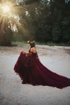 Marsala tulle dress Burgundy fluffy gown Tulle woman dress Photoshoot tulle gown Beautynaturaldesign Woman fluffy dress Romantic tulle gown Royal Photoshoot Ideas, Royal Photoshoot, Burgundy Corset, Black Flower Crown, Evening Photo, Theme Photoshoot, Men's Costumes, Fluffy Dress, Pic Inspiration