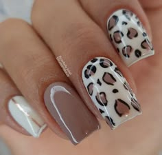 Neutral Leopard Nails, Nails Acrylic Designs Unique, Fall Leopard Nails, Animal Print Uñas, Leopard Print Nail Art, Acrylic Nail Designs Classy, Leopard Nail Designs, Leopard Print Nail