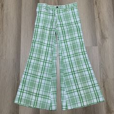 We offer FREE WORLDWIDE SHIPPING on all of our items. Please check measurements for most accurate fit. All measurements are done in inches and with item laying flat. Feel free to message with any questions.  Tag size: N/A Measurements in pictures  Flaws: N/A Plaid Stretch Cotton Bottoms, Stretch Plaid Cotton Bottoms, Gingham Cotton Wide Leg Bottoms, Gingham Wide Leg Cotton Bottoms, Fitted Green Cotton Bottoms, Retro Stretch Cotton Pants, Fitted Plaid Cotton Pants, Casual Plaid Cotton Pants, Casual Cotton Plaid Pants