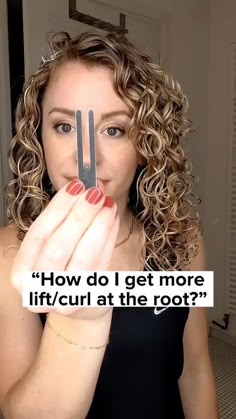 Root Clipping, Squish To Condish, Curl Clumps, Curly Hair Techniques, Curly Hair Advice, Curly Hair Dos, Root Volume, Perfect Curly Hair, Wavy Hair Care