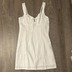 Brand: Forever 21 Side: Small Color: White Never Worn (Brand New With Tags) Forever 21 Fitted Mini Sundress, Forever 21 Fitted Sundress Mini Length, Forever 21 Mini Sundress, Forever 21 Fitted Sundress For Day Out, Fitted Forever 21 Sundress For Day Out, Forever 21 White Mini Dress, Forever 21 Lined Mini Dress For Summer, Forever 21 Fitted Summer Sundress, Summer Lined Mini Dress By Forever 21