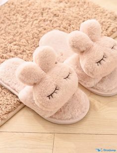 OrcaJump - Girls Comfort Polyester Cute Casual/Daily Walking Shoes for Small Children (4-7 Years) - Slippers & Flip-Fl Pretty Slippers, Cute Things To Buy, Girls Slippers, Matching Outfits Best Friend, Bunny Slippers, Bunny Head, Dropshipping Business, Kids Flip Flops, Fluffy Bunny