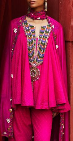 Pak Suits, Meena Bazaar, Dress Design, Indian Wear, Indian Outfits, Anarkali, Indian Fashion, Cape