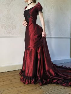 Victorian ball gown in burgundy taffeta | Etsy Victorian Ball Gowns, Victorian Era Dresses, Victorian Ball, Victorian Wedding Dress, Victorian Gown, Victorian Dresses, Bustle Dress, Bridal Ball Gown, Red Wedding Dresses