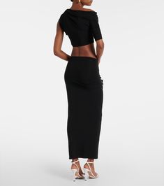 Le Haut Drapeado jersey crop top in black - Jacquemus | Mytheresa Evening Cropped Elastane Top, Cropped Elastane Top For Evening, Evening Cropped Elastane Crop Top, Seamless Fitted Elastane Crop Top, Fitted Seamless Elastane Crop Top, Chic Minimal Stretch Cropped Top, Elastane Crop Top For Night Out, Evening Cropped Stretch Top, Evening Stretch Cropped Tops