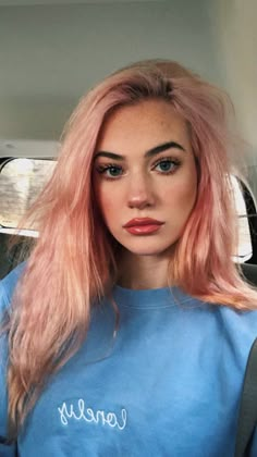 Soft Girl Aesthetic Makeup, Pastel Pink Hair Color, Model Tips, Scene Girl, Black Hair Dye, Pastel Pink Hair, Spring Hair Color, Pink Wig