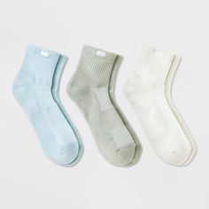 When we heard that socks are one of the most requested items by individuals struggling with homelessness, and yet least donated, we had to do something about it. With your purchase of Blackout / Whiteout socks, we can donate millions of much-needed socks, and resources to shelters serving unhoused communities. Pair of Thieves Cushion Ankle Socks are made from fibers so soft, comparatively, rabbits are porcupines. Their 4-way stretch provides socks that move as you do. A snug, no-shift fit provid Pair Of Thieves, Gift Wishlist, 2024 Goals, Black Entrepreneurs, Fun Socks, Trendy Sweaters, All That Jazz, Aesthetic Shoes, Winter Fits