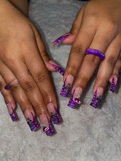 Purple French Tip Birthday Nails, Baddie Acrylic Nails With Charms, Purple French Tip Nails With Charms, Birthday Nails Inspiration Purple, Purple Cross Nails, Croc Nails With Charms, Black Croc Nails Acrylic, Dark Purple French Tip Nails Acrylic, Cute Short Nails Purple