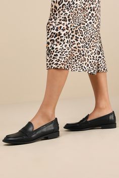 The Lulus Julius Black Loafer Flats are ready to complete all your chicest office OOTDs! Smooth faux leather shapes these sophisticated penny loafers with an almond-shaped upper, a cutout strap at the vamp, and a notched collar. The simple slip-on design makes for effortless styling! Available in whole sizes only. 1" rubber heel. Cushioned insole. Rubber sole has nonskid markings. Man made materials. Imported. Lulus | Julius Black Loafer Flats | Size 9. Clothes For Work, Chic Shoes, Almond Shaped, Black Loafers, Penny Loafer, The Vamps, Notched Collar, Rubber Heels, Penny Loafers