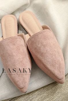 Lasaky - Classic Black Suede Slip-On Loafers with Flat-Toe Design Flower Slippers, Velvet Mules, Work Shoes Women, Flats Outfit, Womens Chunky Heels, Shoes Heel, Suede Fashion, Suede Mules, Chunky Heels Sandals