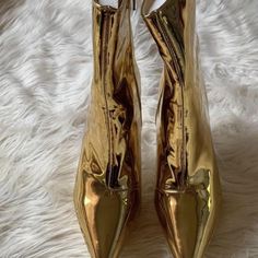 metallic gold platform stiletto booties

new in package SHEIN 
5” heel
size 9
tote12
#gold #platform #stiletto #booties #size9 Gold Platforms, Platform Stilettos, Metallic Gold, Women's Boots, Gold Metal, Womens Boots, Boots, Gold