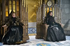 Reign - queen Mary and queen Catherine Reign Edits, Reign Characters, Reign Serie, Celina Sinden, Royal Vibes, Dark Royalty