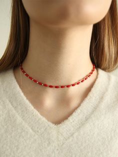 Less is more is a jewelry brand that pursues sensuous and unique designs while also incorporating designs and colors that can be enjoyed in everyday life.- Stylish short length necklace- Coral gemstones are setting- Great to layer with other items- Daily point item Trendy Beaded Necklaces For Gift, Trendy Beaded Necklace For Gifts, Trendy Red Beaded Necklaces, Single Strand Necklaces For Layering, Dainty Single Strand Choker Necklace, Crystal Necklace With Tiny Beads For Gift, Beaded Chain Necklace For Party, Gift Crystal Necklace With Tiny Beads, Trendy Red Beaded Choker Necklace