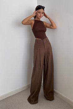 Trendy Brown Trousers, Fitted Brown Wide Leg Pants, Trendy Style, Trendy Fitted Brown Wide Leg Pants, Trendy High-waisted Brown Pants, Fitted Wide Leg Brown Pants For Spring, Fitted High Waist Wide Leg Khaki Pants, Chic Baggy Brown Bottoms, Summer Straight Leg Brown Pants, Brown Straight Leg Summer Pants