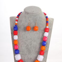 Material: Metal Style: Retro Multicolor Long Necklace For Summer, Multicolor Resin Bead Jewelry, Colorful Round Beaded Resin Jewelry, Plastic Round Beads Necklace For Gift, Colorful Plastic Beads Jewelry, Multicolor Plastic Beaded Jewelry, Multicolor Plastic Jewelry For Party, Colorful Beads Resin Jewelry Gift, White Resin Necklaces