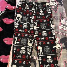 Black & red Star Wars loungewear pants 


#StarWars Red Star Wars, Loungewear Pants, Star Wars Women, Red Star, Womens Sweatpants, Black Red, Womens Bottoms, Star Wars, Black And Red