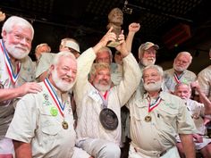 Congrats to the aptly-named Dave Hemingway (no relation), winner of the 2016 #Hemingway Look Alike Contest @ Hemingway Days in #KeyWest Florida Weather, Lifestyle Articles, Paula Deen, Ernest Hemingway, Florida Keys, Guy Names, Funny Pranks, Look Alike, Funny People