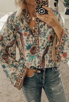 Long Sleeve Top With Floral Print, Floral Blouses For Women Casual, Floral Long Sleeve Blouses, Chic Floral Print Top With Split Neck, Fall Boho Print Long Sleeve Blouse, Long Sleeve Boho Print Blouse For Fall, Chic Split Neck Blouse For Vacation, Patterned Long Sleeve Boho Print Blouse, Vintage Boho Print Blouse For Spring