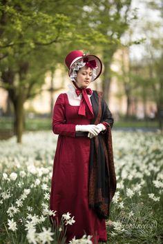 An elegant burgundy regency  dress made of cotton with satin face. It will be an ideal choice as a dress for a walk or a picnic. Just add to dress with some accessories, such as gloves, a hat or an umbrella. The simple and elegant style allows it to be worn as a house dress, a dress for tea or entertaining guests.  The dress is made of cotton with satin face and is fastened with hooks and ties at the back. It allows you to slightly adjust the size and the fit of the dress on you. The loose long Regency Era Fashion Gowns, Regency Dresses, Walking Dress, Historical Costuming, Regency Era Fashion, Tea Gown, Historical Sewing, Morning Dress, Jane Austin