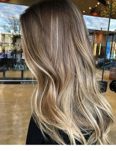 Dirty Blonde Balayage, Rambut Brunette, Dirty Blonde Hair, Brown Hair Balayage, Balayage Hair Blonde, Blonde Hair Looks, Brown Blonde Hair, Dirty Blonde, Long Blonde