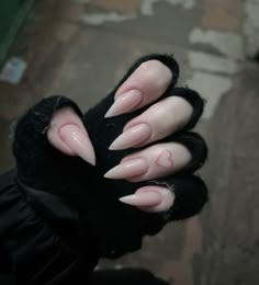 Cat Shape Nails, Bone Nails Acrylic, Cat Shaped Nails, Cat Claw Nails Acrylic, Sharp Nails Ideas, Pink Claw Nails, Pink Black Nails Designs, Soft Goth Nails, Sharp Acrylic Nails