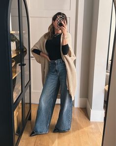 Mom Style Winter, Sister Studio, Closet Redo, Western Style Outfits, Feminine Outfit, Fall Winter Style, Business Casual Outfits, Dress With Cardigan, Fall Winter Fashion