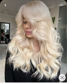 Blonde Hair Dyes, Blonde Blowout, Easy Hair Dos, Bouncy Waves, Body Wave Hair Extensions, Hair Colour Ideas, Beautiful Blonde Hair, Dyed Blonde Hair